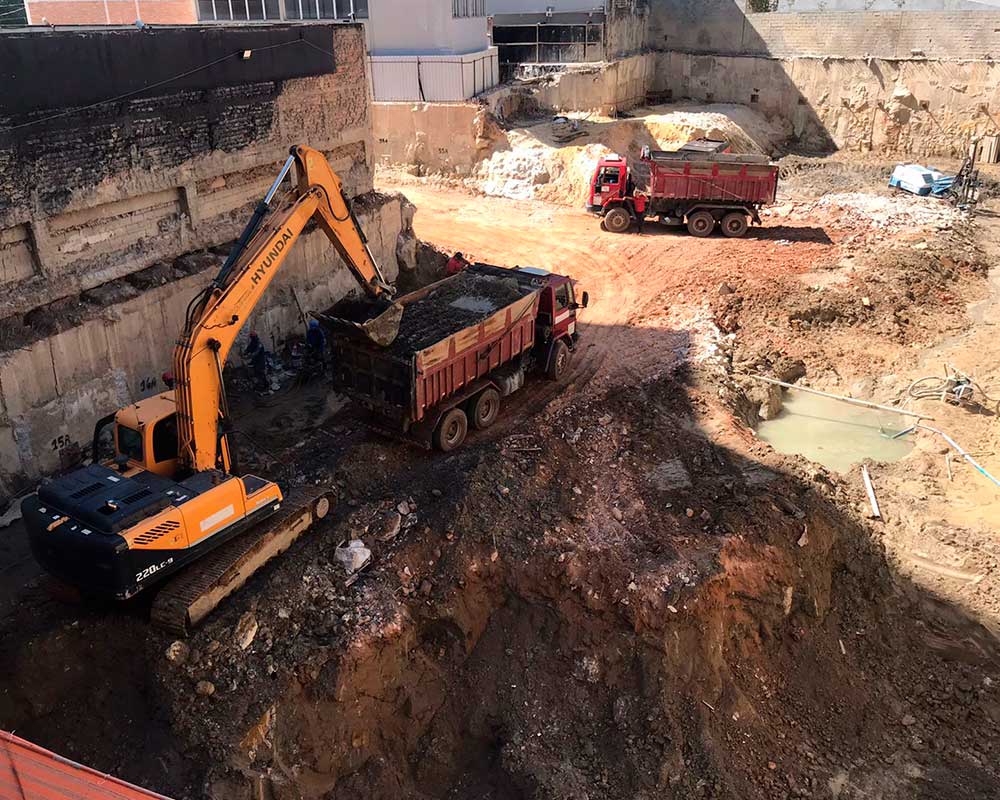 Obras | Março