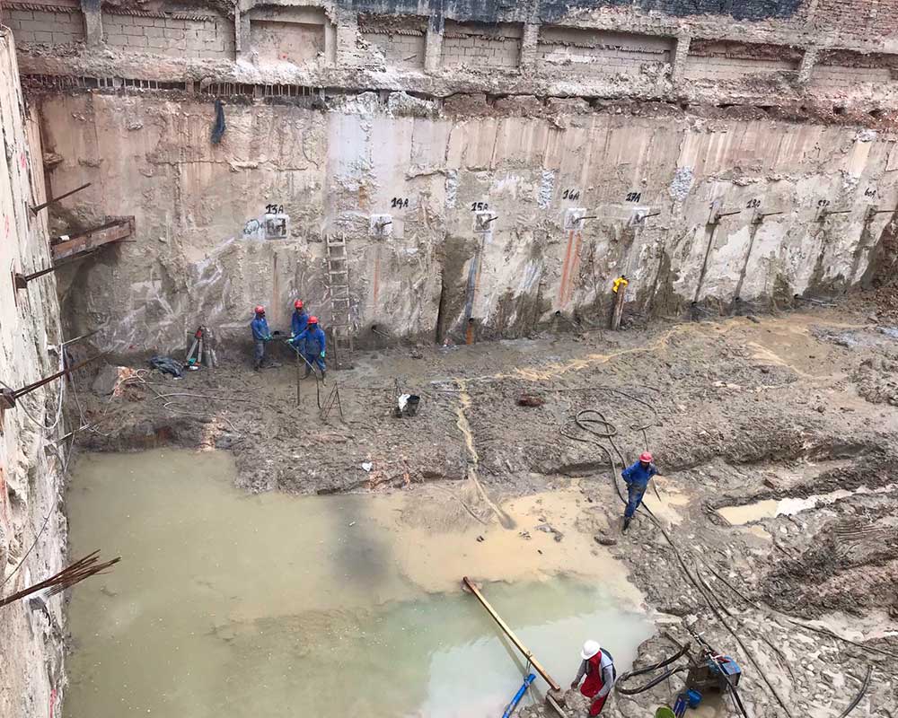 Obras | Março