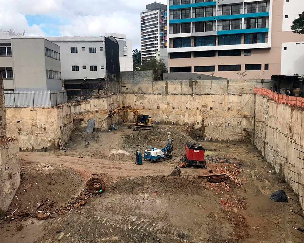 Obras | Abril