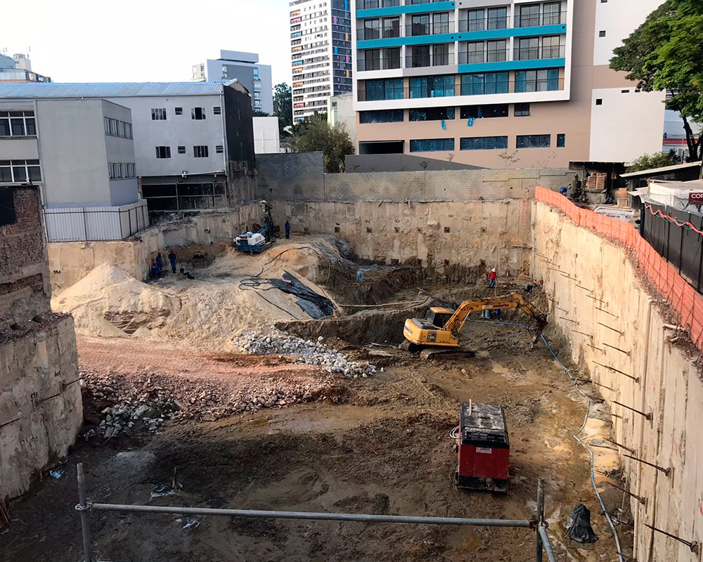 Obras | Abril