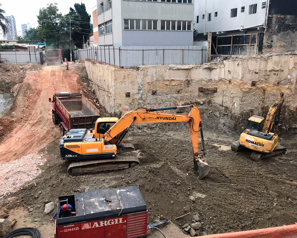 Obras | Maio